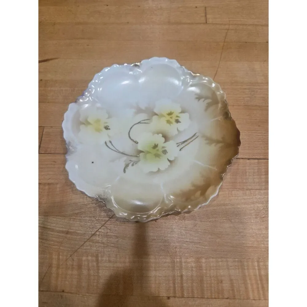 RS Germany Antique Poppy Bowl Gold Gilt Scalloped Edge Hand Painted